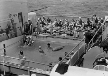 Schwimmbad an Bord der RML Atlantis, ca. 1929-ca. 1939