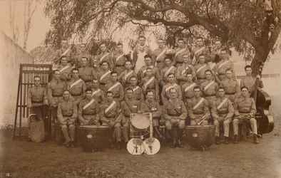 Das Bataillonsorchester des Ersten Bataillons, Das Queens Own Royal West Kent Regiment. Poona, Indien, 1