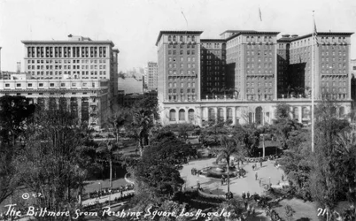 Das Biltmore vom Pershing Square, Los Angeles, Kalifornien, USA, ca. 1933