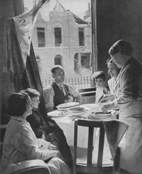 Die Familie muss essen, ca. 1940-1942