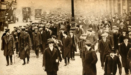 Das Fußballer-Bataillon, London, Erster Weltkrieg, 1914-1918, 1933