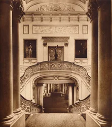 Die große Treppe im Buckingham Palace, 1935