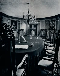 Der Raum im Kapitol, in dem der Exekutivrat tagte, ca. 1938