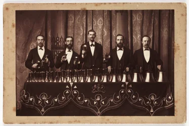 Die königlichen Handglockenspieler