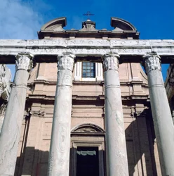 Der Tempel des Antoninus und der Faustina, Rom