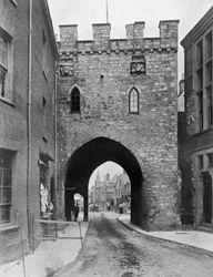 Das Stadttor, Chepstow, Monmouthshire, Wales, 1924-1926