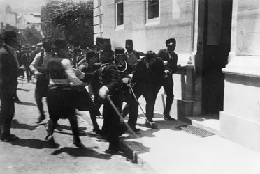 Die Verhaftung des Attentäters Gavrilo Princip am 28. Juni 1914, 1914
