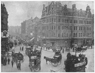 Ecke Tottenham Court Road, London, um 1903