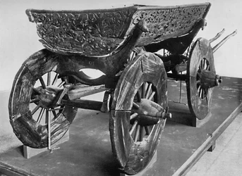 Wagen vom Oseberg-Schiff, 1935