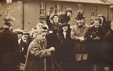 Wales weiß, wie man jubelt, 1936-1937