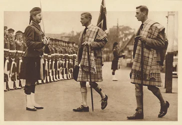 Das Balmoral-Tartan tragen, Balmoral, 1936-1937