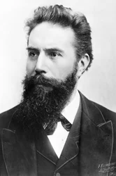 Wilhelm Conrad Röntgen, deutscher Physiker, ca. 1900