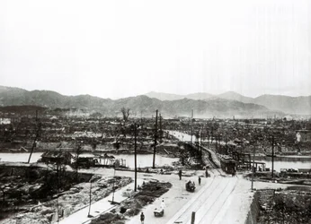 Zweiter Weltkrieg: Ruinen von Hiroshima nach dem Atombombenabwurf, 6. August