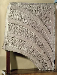 Architrav von einem Tor, roter Sandstein, Mathura, UP, 2. Jahrhundert n. Chr.
