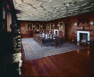 Drumlanrig Castle: Speisesaal mit einem Porträt von William, 1. Herzog von Queensberry