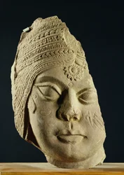 Roter Sandstein-Kopf von Yakshi, Bharhut, 2. Jahrhundert v. Chr.