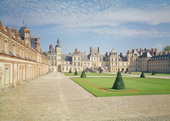 Weißer Pferdehof, Schloss Fontainebleau