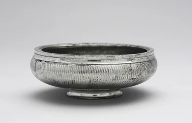 Schale, um 350-600