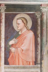 Ausstellung in den Gewölben des Kathedralenmuseums von Prato, Italien