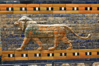 Ischtar-Tor, ursprünglich zum Tempel des Bel gehörend, erbaut in Babylon (Irak) von König Nebukadnezar II - Ischtar-Tor, Detail, Pergamonmuseum, Museumsinsel, Berlin, Deutschland, Europa