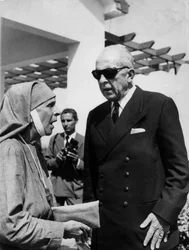 König Paul I. von Griechenland und Prinzessin Andrew von Griechenland (Schwiegermutter von Elizabeth II) 18. September