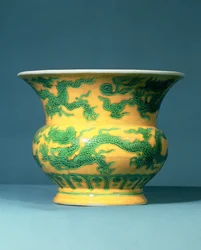 Ming grün und gelb leys jar Chand Te Periode (1506-21)