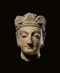 Monumentaler Gandhara-Kopf eines Bodhisattva, 2.-3. Jahrhundert