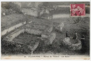 Normandie, Seine Maritime (76), Lillebonne: Blick auf die Ruinen des Theaters und der römischen Bäder - Postkarte Ende 19. Anfang 20. Jahrhundert