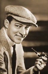 Porträt von Rudolph Valentino (1895 – 1926) (s/w Foto)