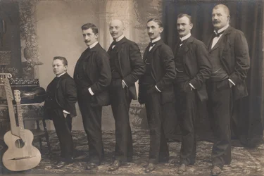Unidentifiziertes Schrammel-Sextett, ca. 1910