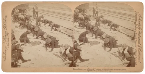 "Die tapferen 25. bereiten sich auf die Einschiffung nach Kuba vor", 1898