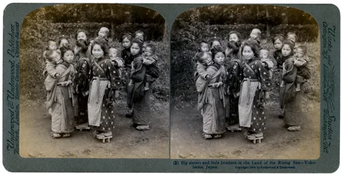 Große Schwestern und kleine Brüder im Land der aufgehenden Sonne, Yokohama, Japan, 1904