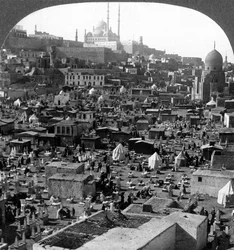 Zitadelle und Mohammed-Ali-Moschee jenseits des Bab-el-Wezir-Friedhofs, Kairo, Ägypten, 1905