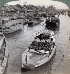 Blick nach Westen von der Nihon-bashi-Brücke, Richtung Zentrum von Tokio, Japan, 1904