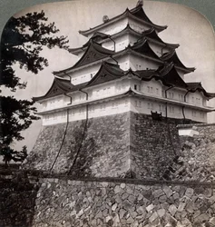 Mittelalterliche Wasserburg japanischer Prinzen, gelegentlich vom Mikado genutzt, Nagoya, Japan, 1896