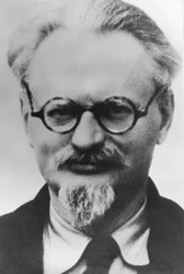 Leo Trotzki, russischer Revolutionär und sowjetischer kommunistischer Führer (1879-1940), in Mexiko, 1936, im Alter von 57 Jahren, mexikanisches Polizeiporträt.