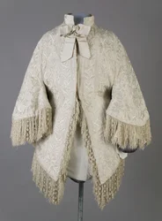 Bertha Palmers Mantel, ca. 1870 (Vorderansicht), gerippter Seidenmoiré, Fransen und Kristallperlen