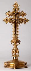 Reliquienkreuz. Metallschmiedearbeit mit Juwelen. Herkunft Abtei (Saint-Amand Tournai, ehemals Elnone). 16. Jahrhundert