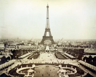 Ansicht der Weltausstellung 1889 in Paris und des Eiffelturms