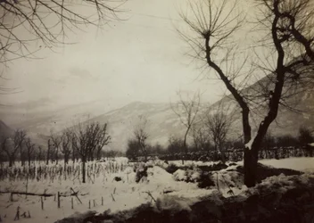 Album "Harriet Louise Self": ein Blick auf das Tal der Brenta mit Schnee