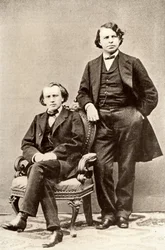 Johannes Brahms (1833-1897) deutscher Komponist, sitzend, mit Joseph Joachim (1831-1907) ungarischer Geiger und Komponist, und Direktor des Berliner Konservatoriums. Halbton von einem Foto