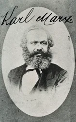 Porträt des deutschen Philosophen und Ökonomen Karl Marx (1818-1883). Fotografie. Montreuil. Museum der lebendigen Geschichte.