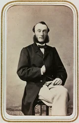 Porträt eines Mannes, Visitenkarte; die Unterstützung enthält die Angabe "Robert Ditzinger (1826-1891)"