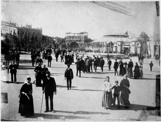 Ansicht der Plaza Catalunya in Barcelona, Ende des 19. Jahrhunderts