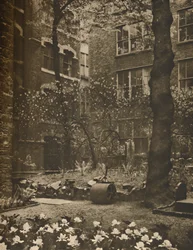 Der leere Kirchhof von All Hallows Staining, um 1935