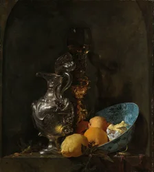 Stillleben mit einem Silberkrug und einer Porzellanschale