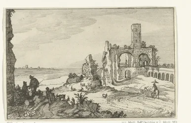 Ruine mit Bögen und einem Turm am Wasser