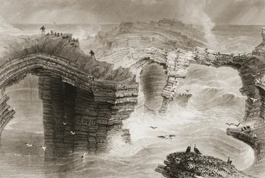 Natürliche Brücken bei Kilkee, County Clare, Irland, aus 