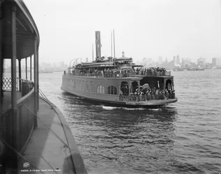 Eine Fähre, New York, um 1900