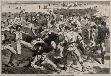 Ruhetag im Lager - Soldaten spielen „Fußball“